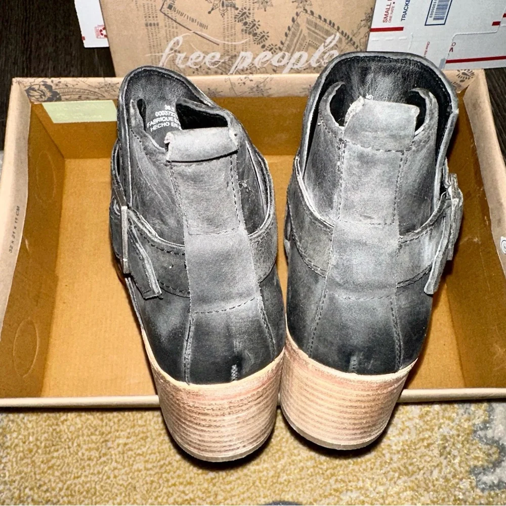 FREE PEOPLE Leather Booties